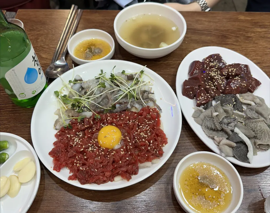 Octopus Yukhoe