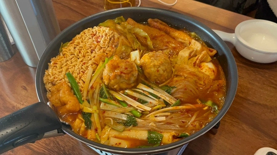 Superstar Tteokbokki dish