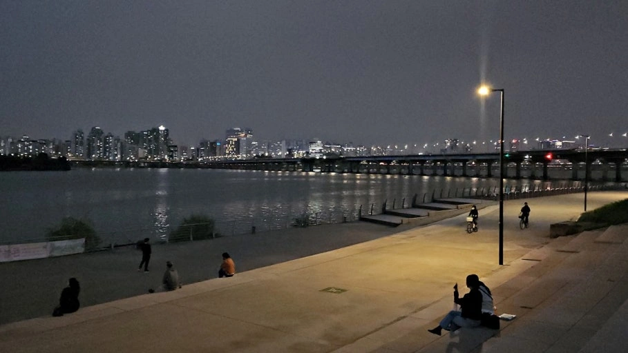 Yeouido Hangang Park night view
