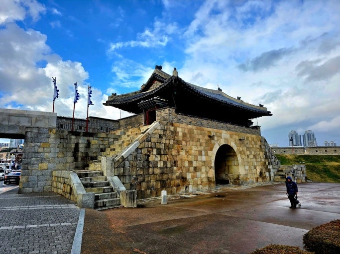 Hwaseo Gate (West Gate—strong defensive feature)