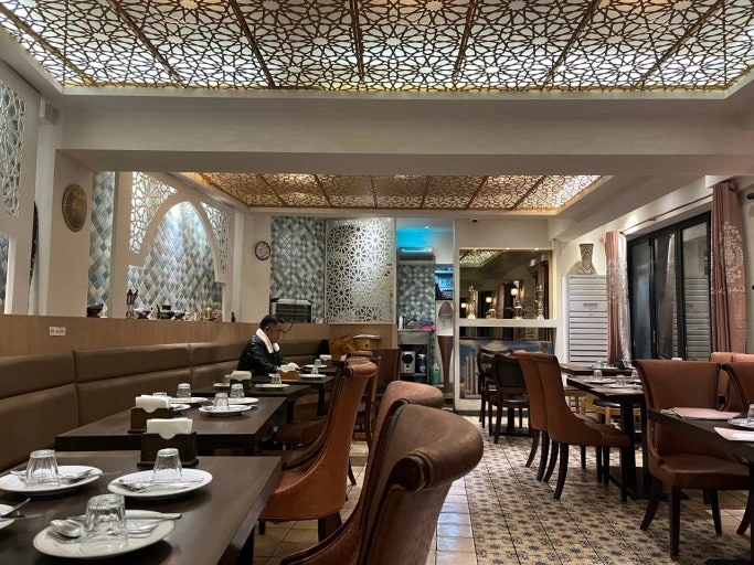 itaewon petra interior2